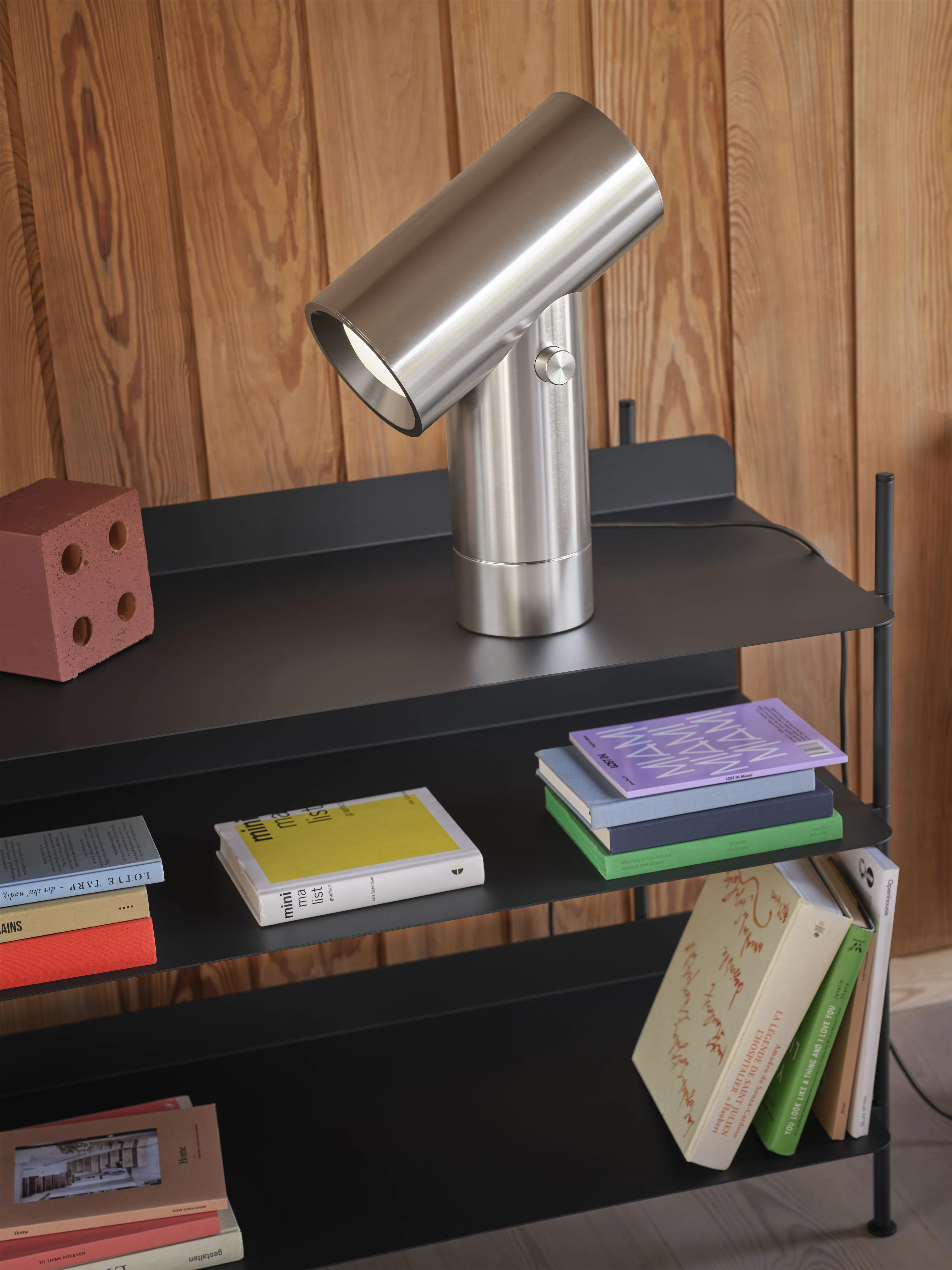 Muuto Beam Bordslampa 45 Cm Polerat, polerad aluminium från Muuto, bild 3