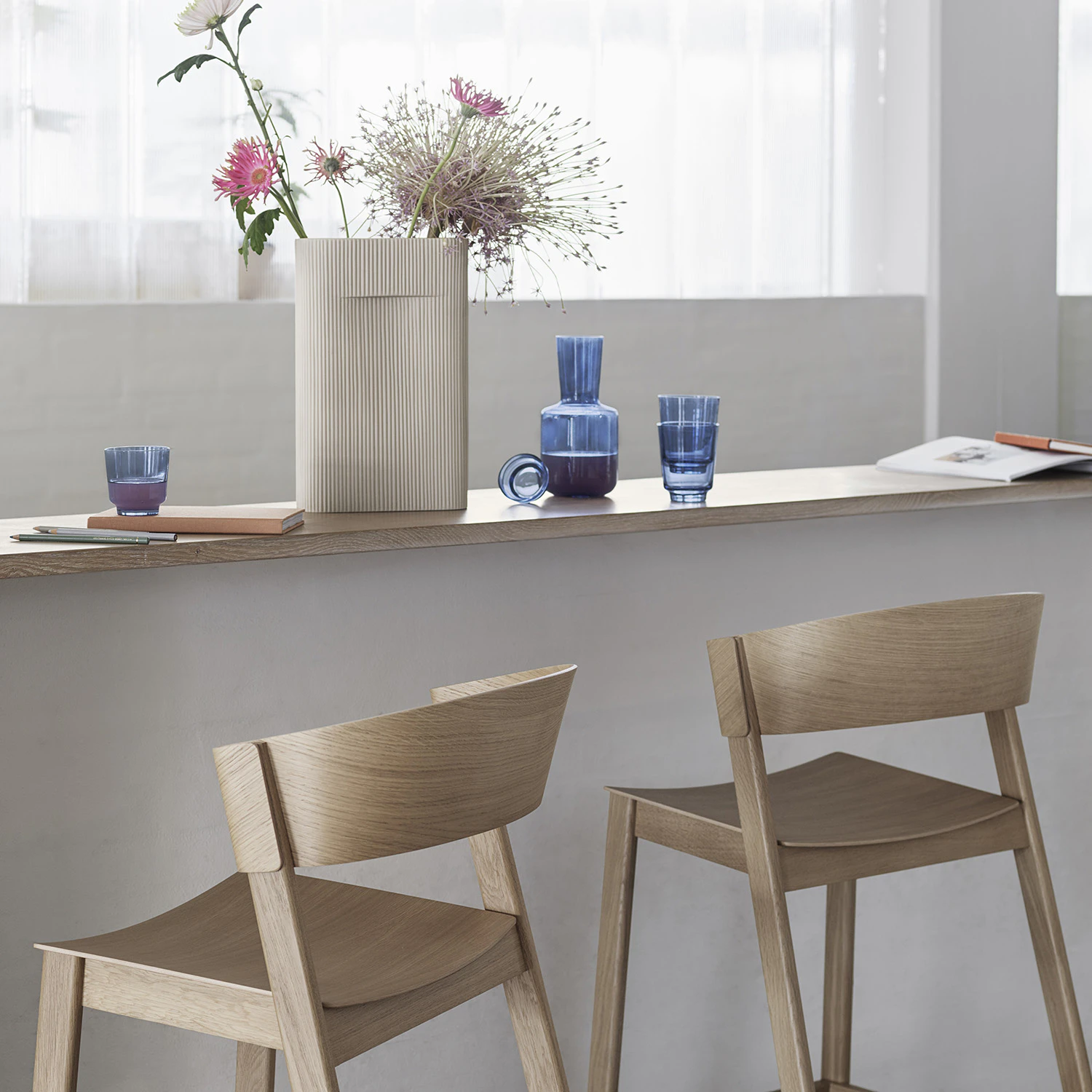 Muuto Cover Barstol Med Ryggstöd, ek från Muuto, bild 4