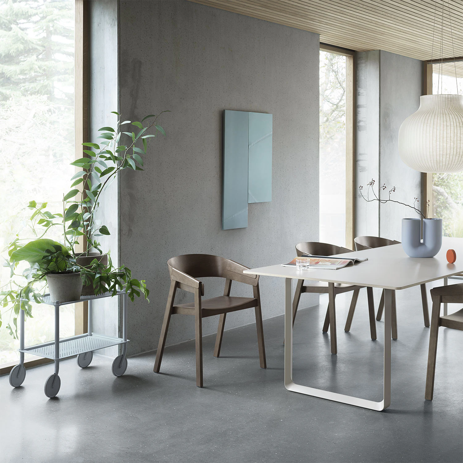 Muuto Cover Karmstol, mörkbetsad ek från Muuto, bild 3