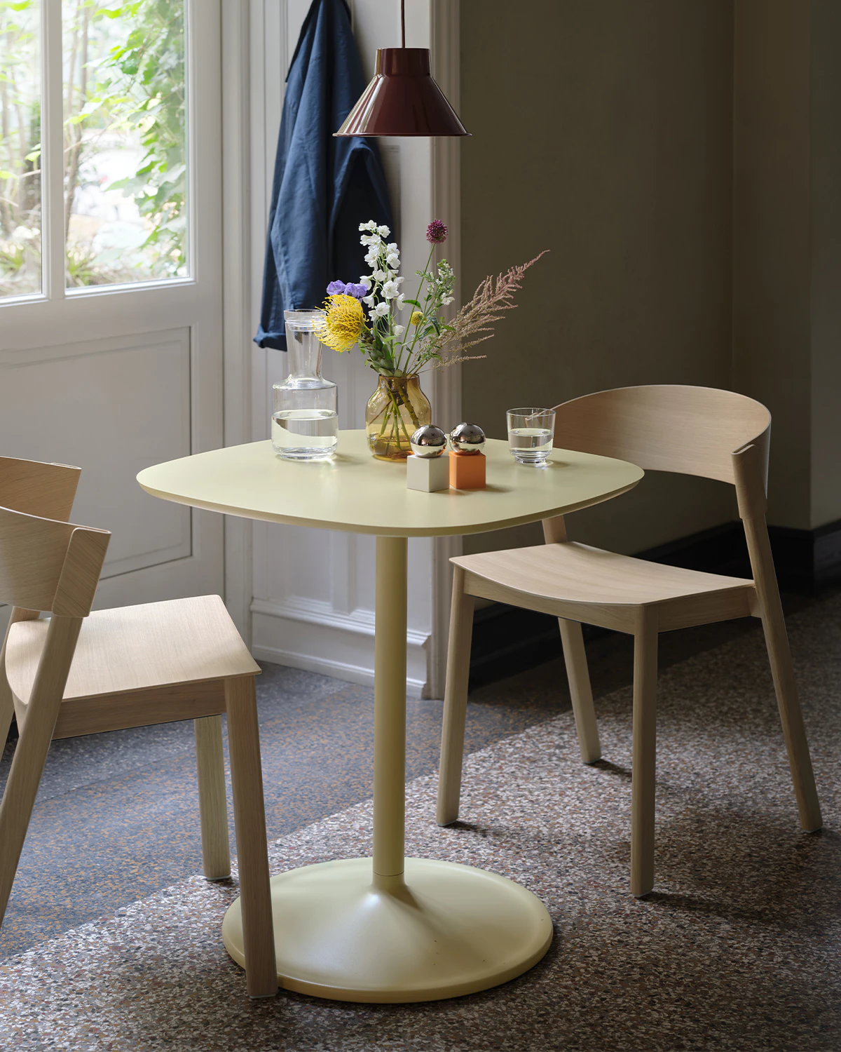 Muuto Cover Matstol, ek från Muuto, bild 3
