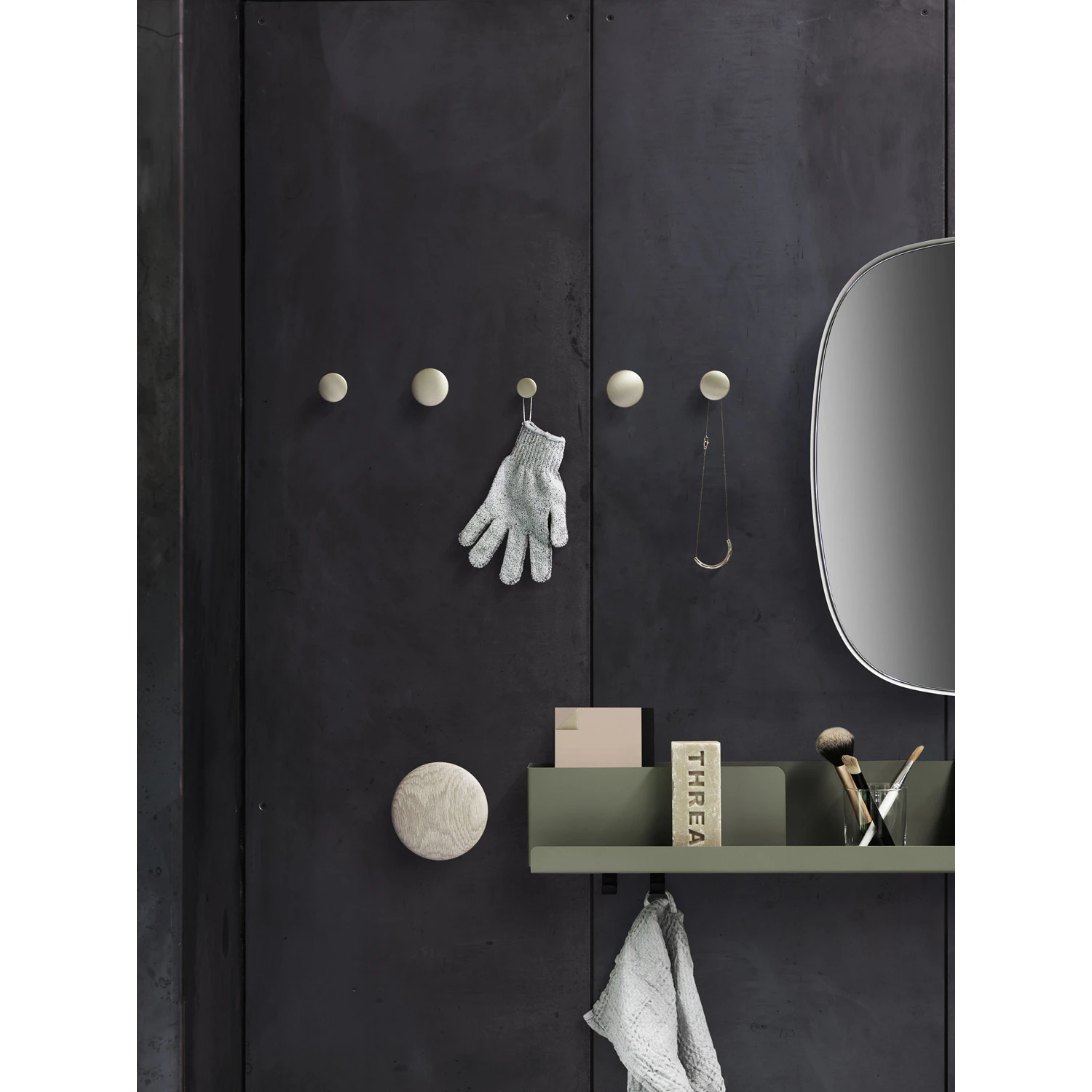 Muuto Dots Krok Metall Ø5 Cm, pale blue från Muuto, bild 6