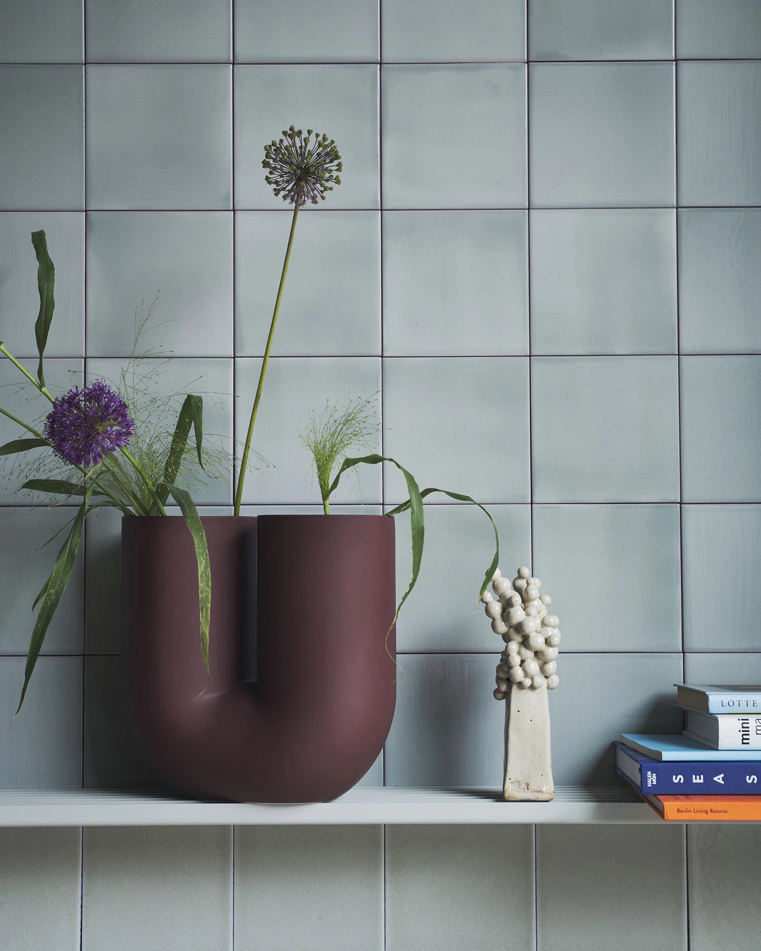 Muuto Kink Vas, djupröd från Muuto, bild 3