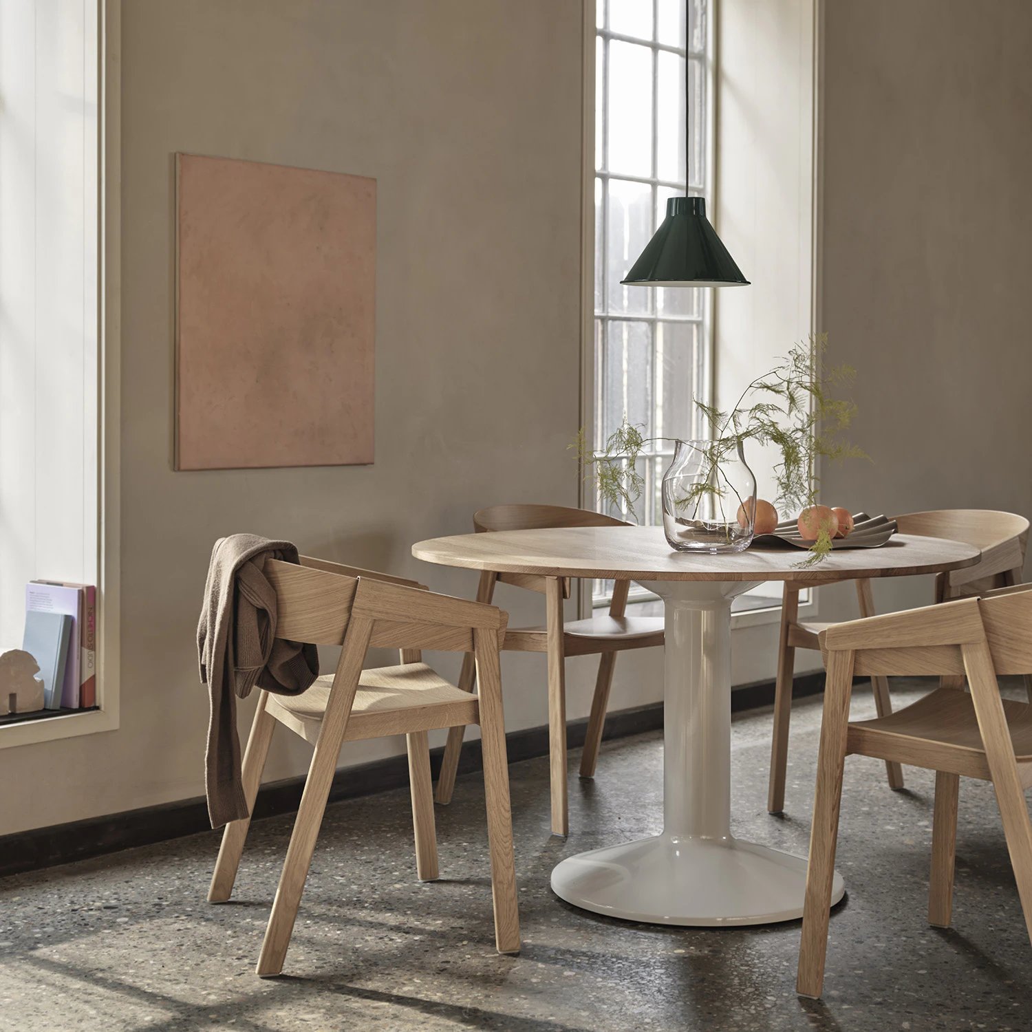 Muuto Midst Matbord, grå från Muuto, bild 3