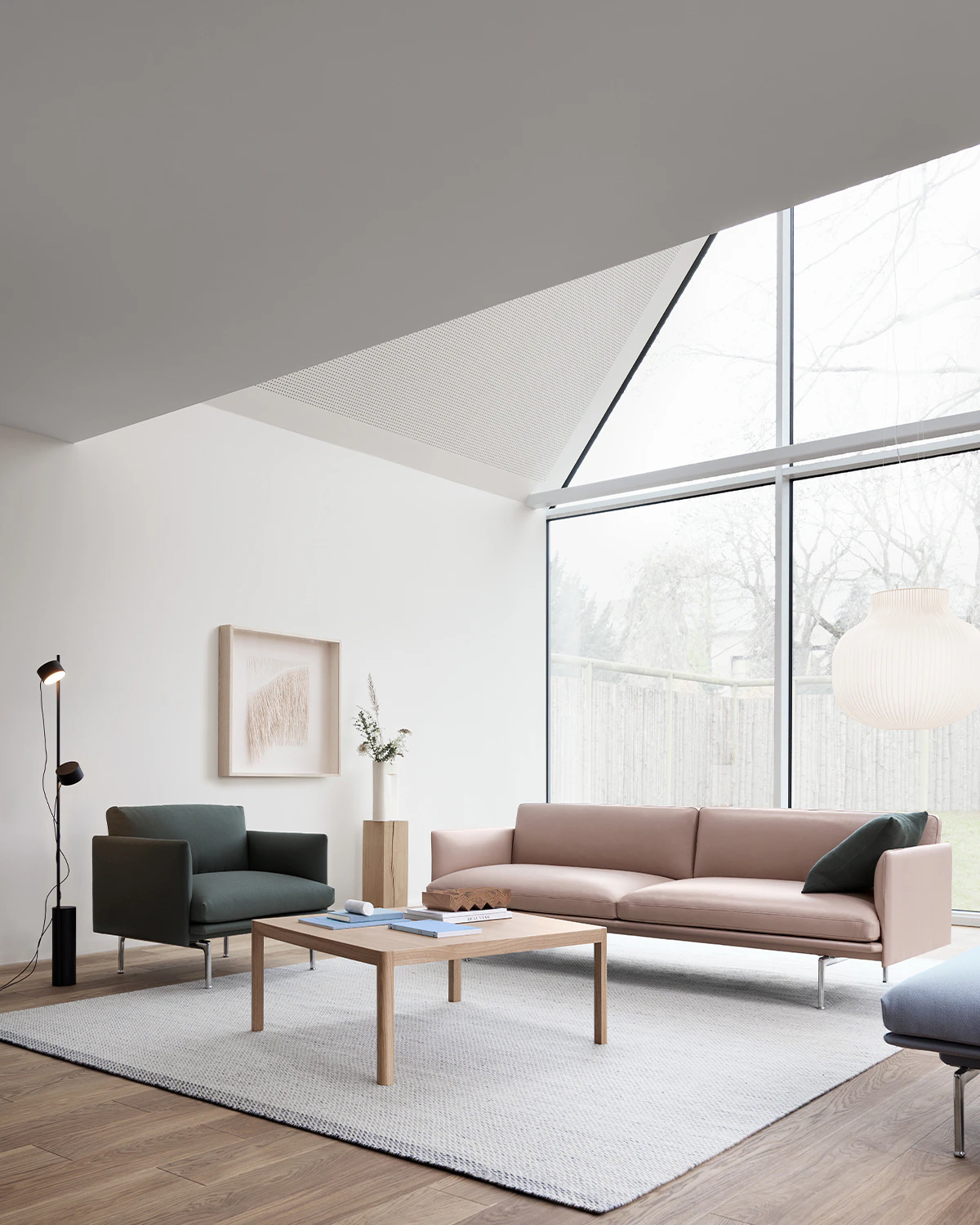 Muuto Post Golvlampa, svart från Muuto, bild 3