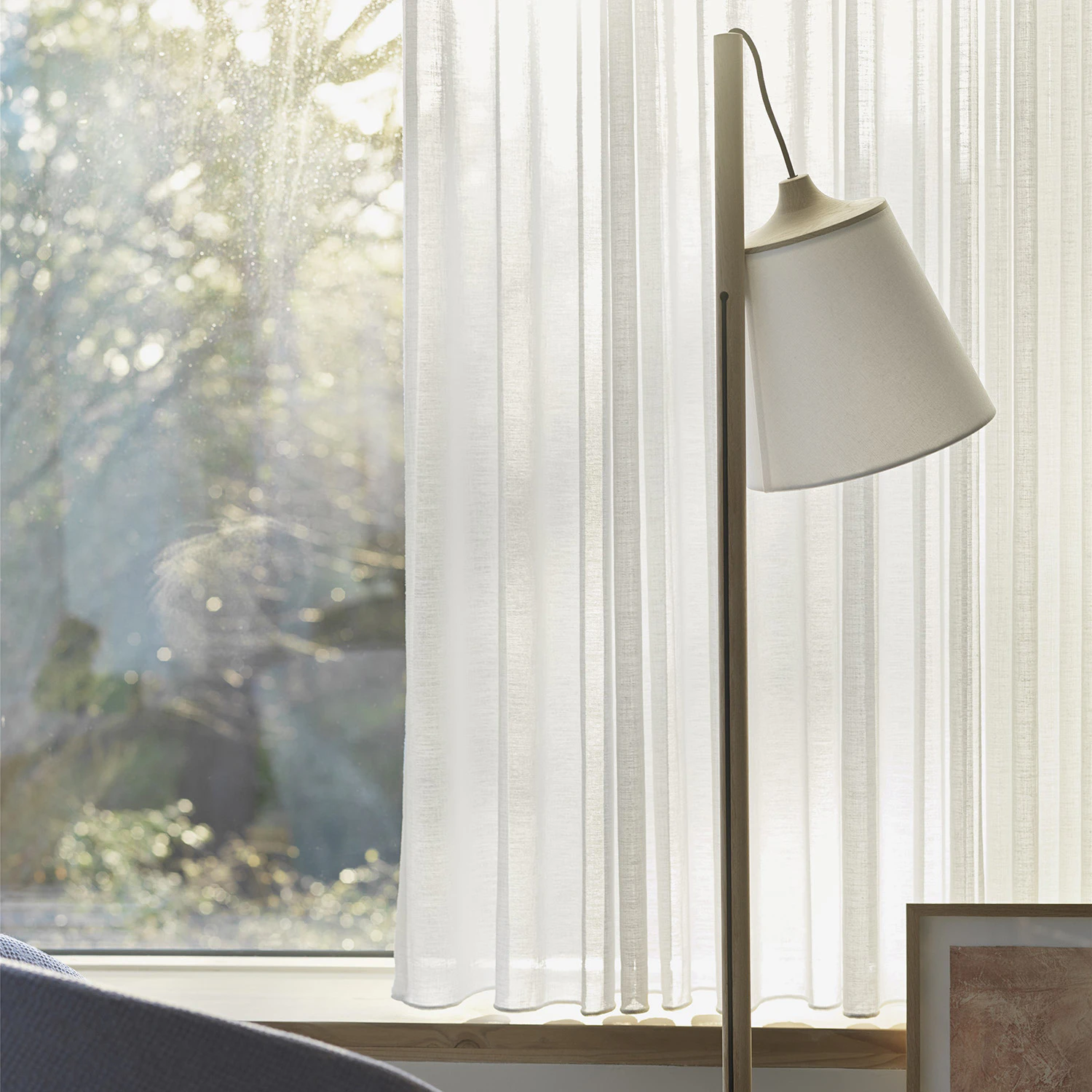 Muuto Pull Golvlampa /, vit från Muuto, bild 3