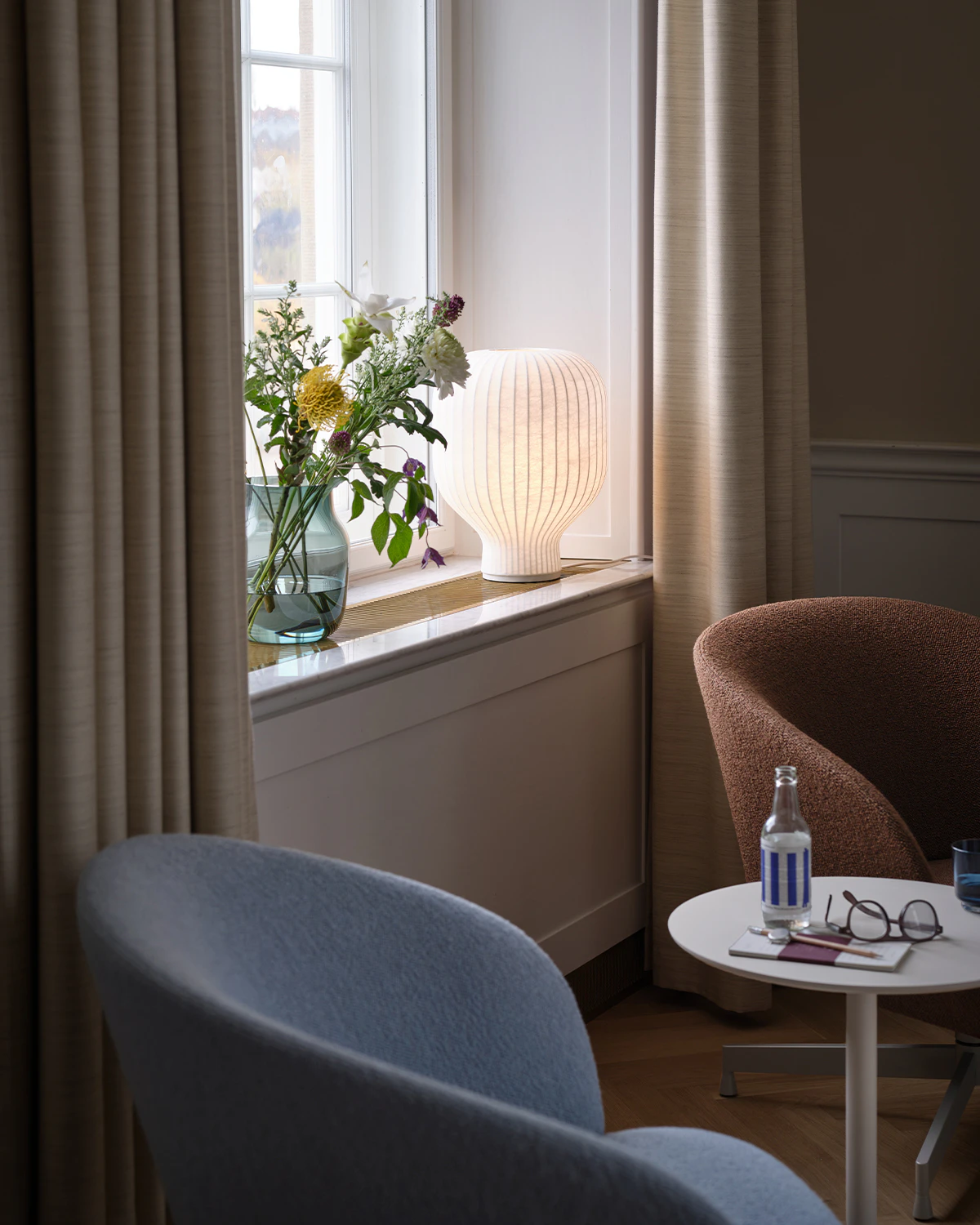 Muuto Strand Bordslampa, vit från Muuto, bild 4