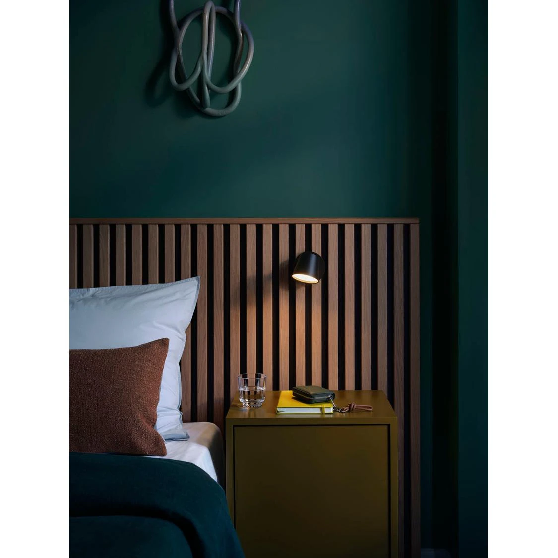 Muuto Tip Vägglampa, svart från Muuto, bild 4