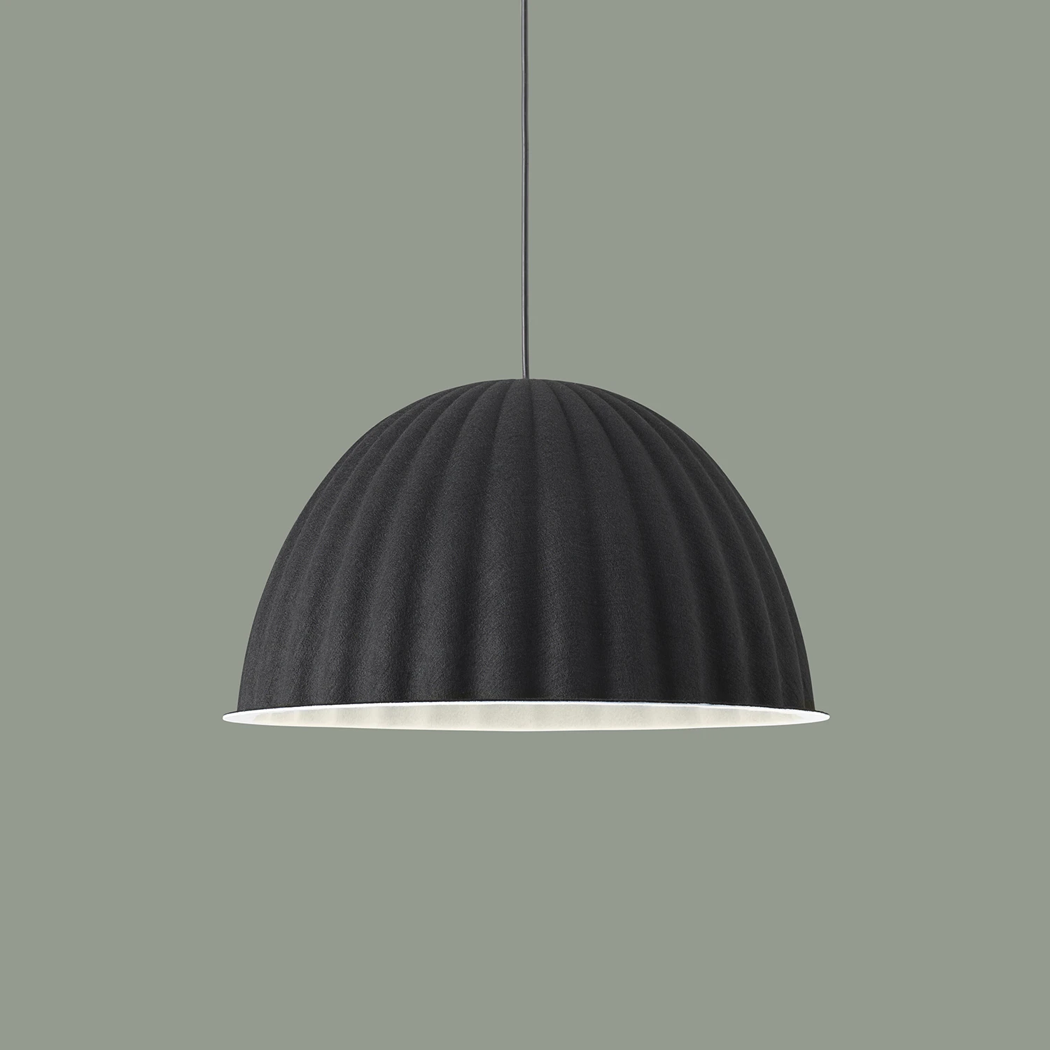 Muuto Under The Bell Pendel Ø55 Cm, svart från Muuto, bild 2