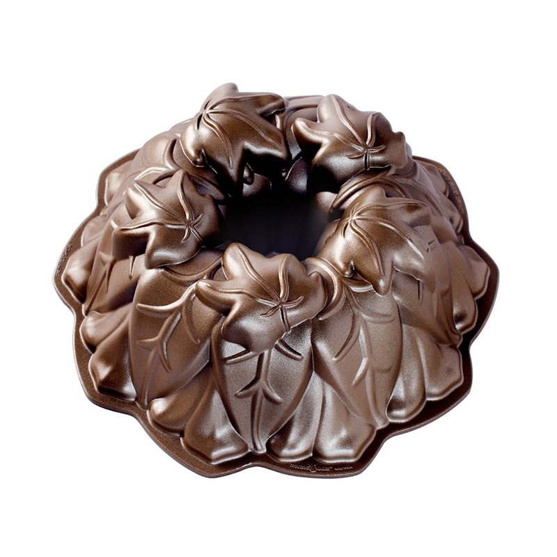 Nordic Ware Harvest Leaves Bundt Bakform