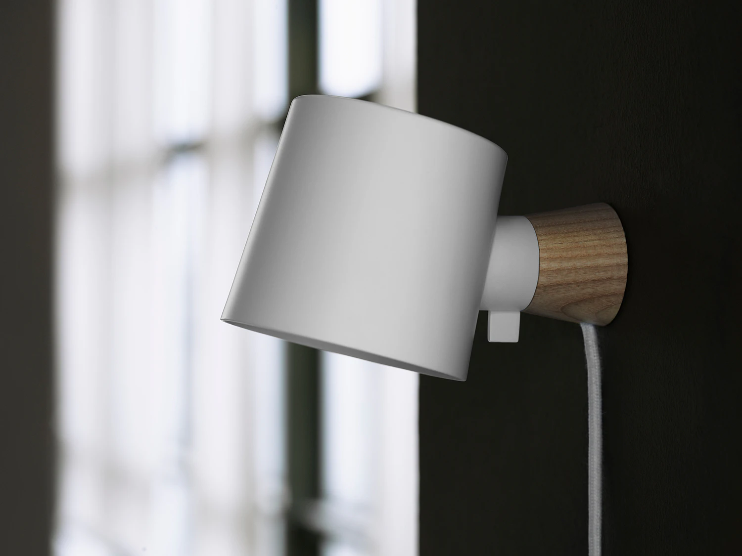 Normann Copenhagen Rise Vägglampa, vit från Normann Copenhagen, bild 4