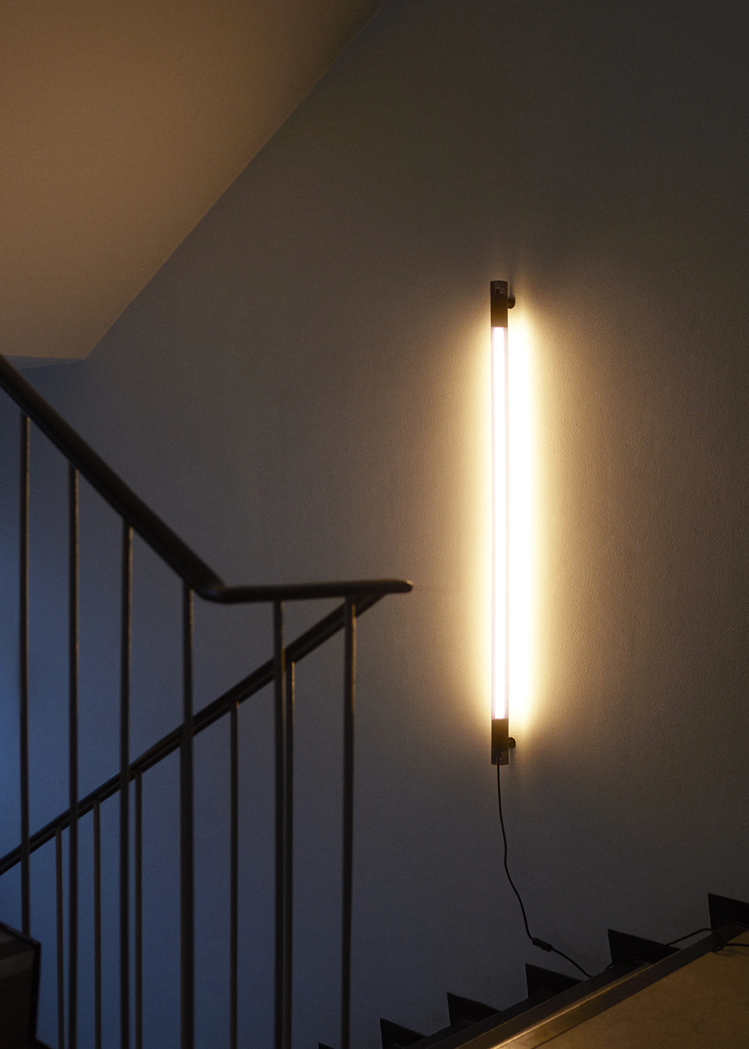 Nuad Radent Vägglampa 1350 Mm, svart från NUAD, bild 6