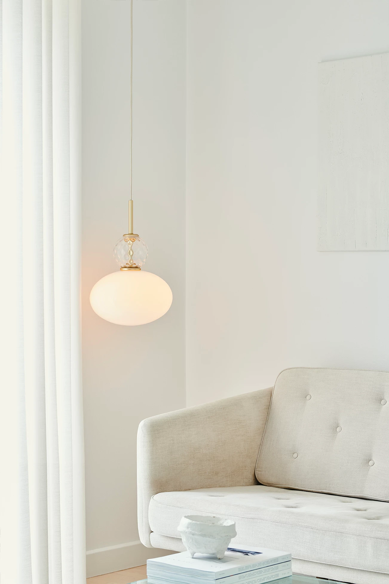 Nuura Rizzatto 32 Pendel / Opal, mässing från Nuura, bild 5
