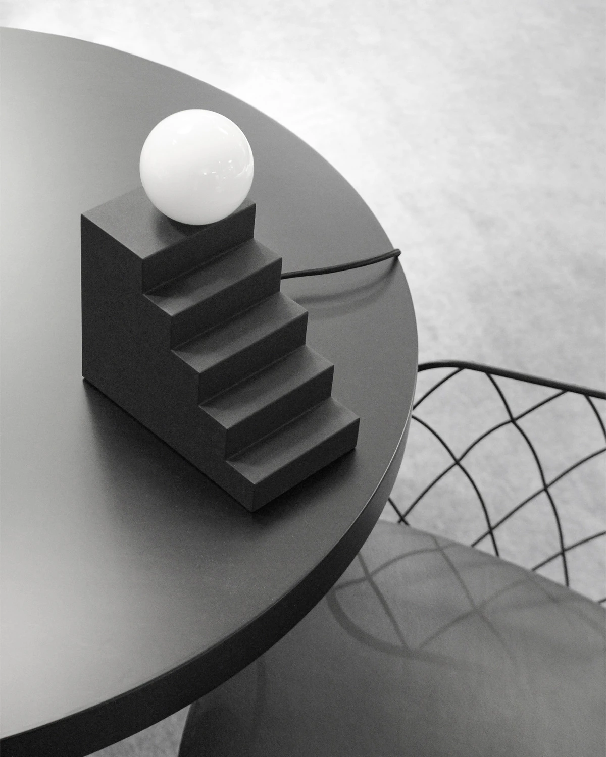 Oblure Stair Bordslampa, svart från Oblure, bild 6