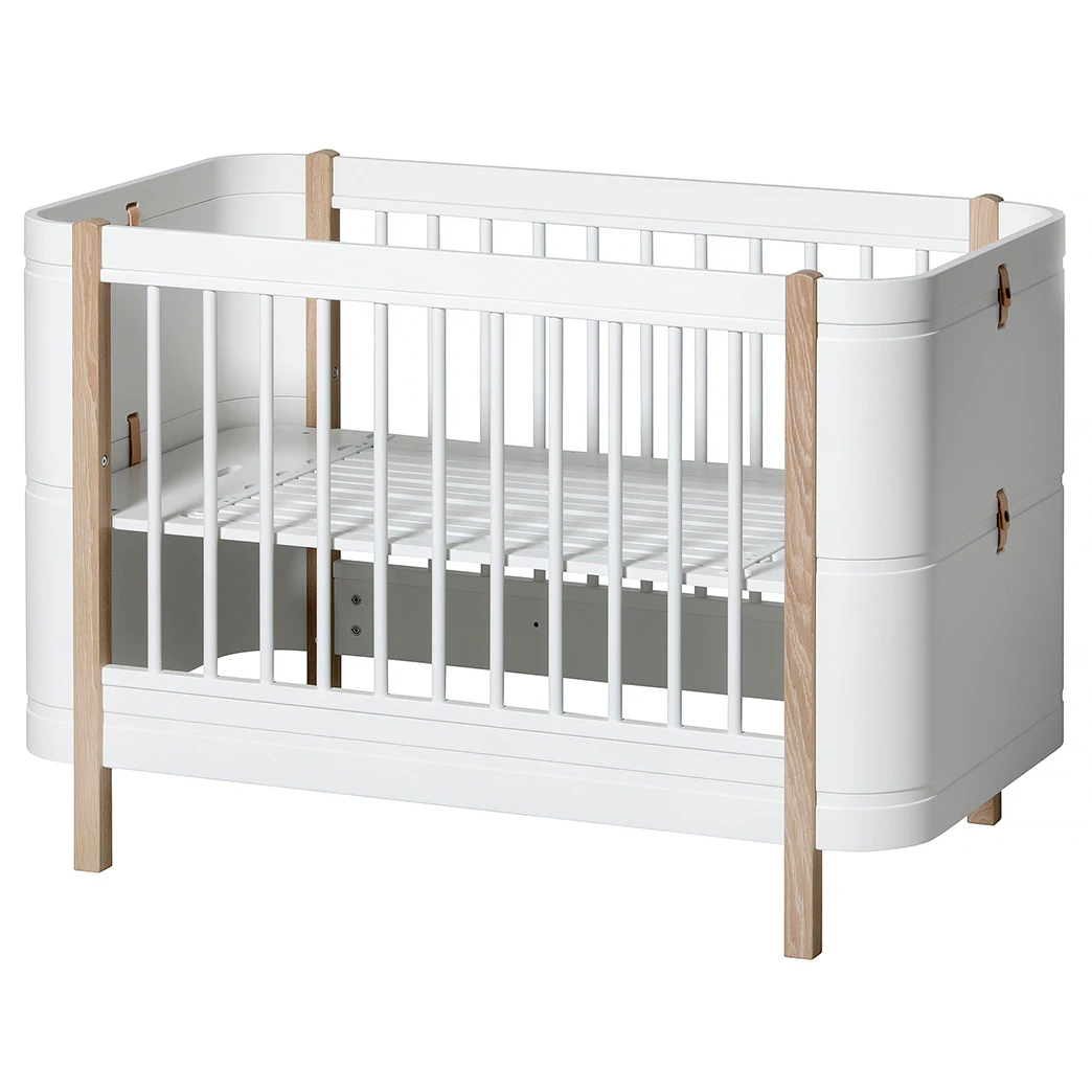 Oliver Furniture Wood Mini+ Cot Säng Inkl. Junior Kit /ek, vit från Oliver Furniture, bild 4