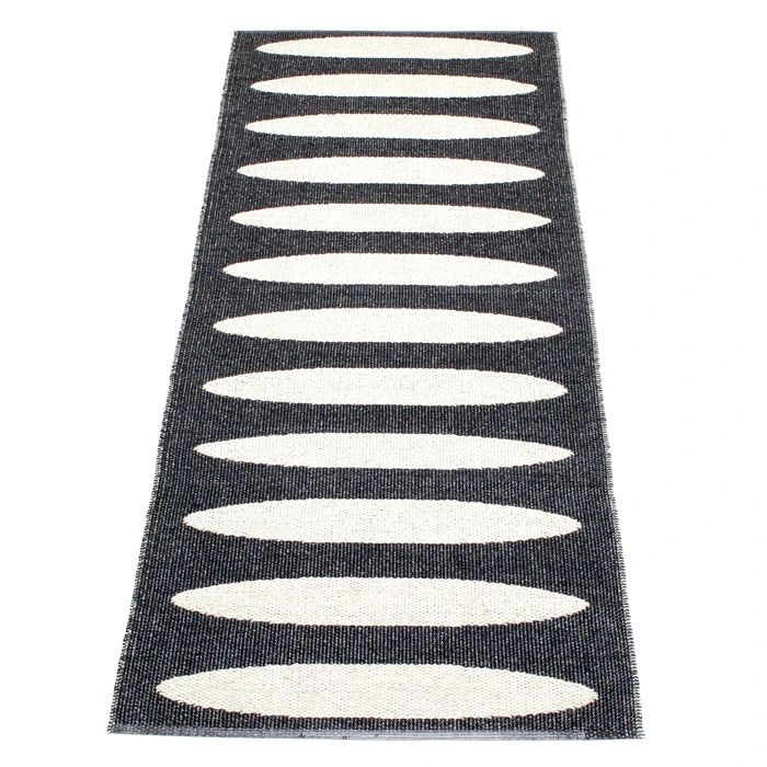 Pappelina Ella Matta 70x225 Cm Black/vanilla - Mönstrade mattor Pvc Svart