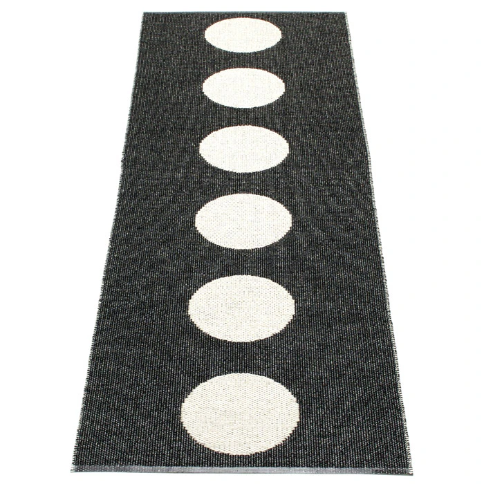 Pappelina Vera Matta / Vanilj 70x225 Cm - Mönstrade mattor Pvc Svart