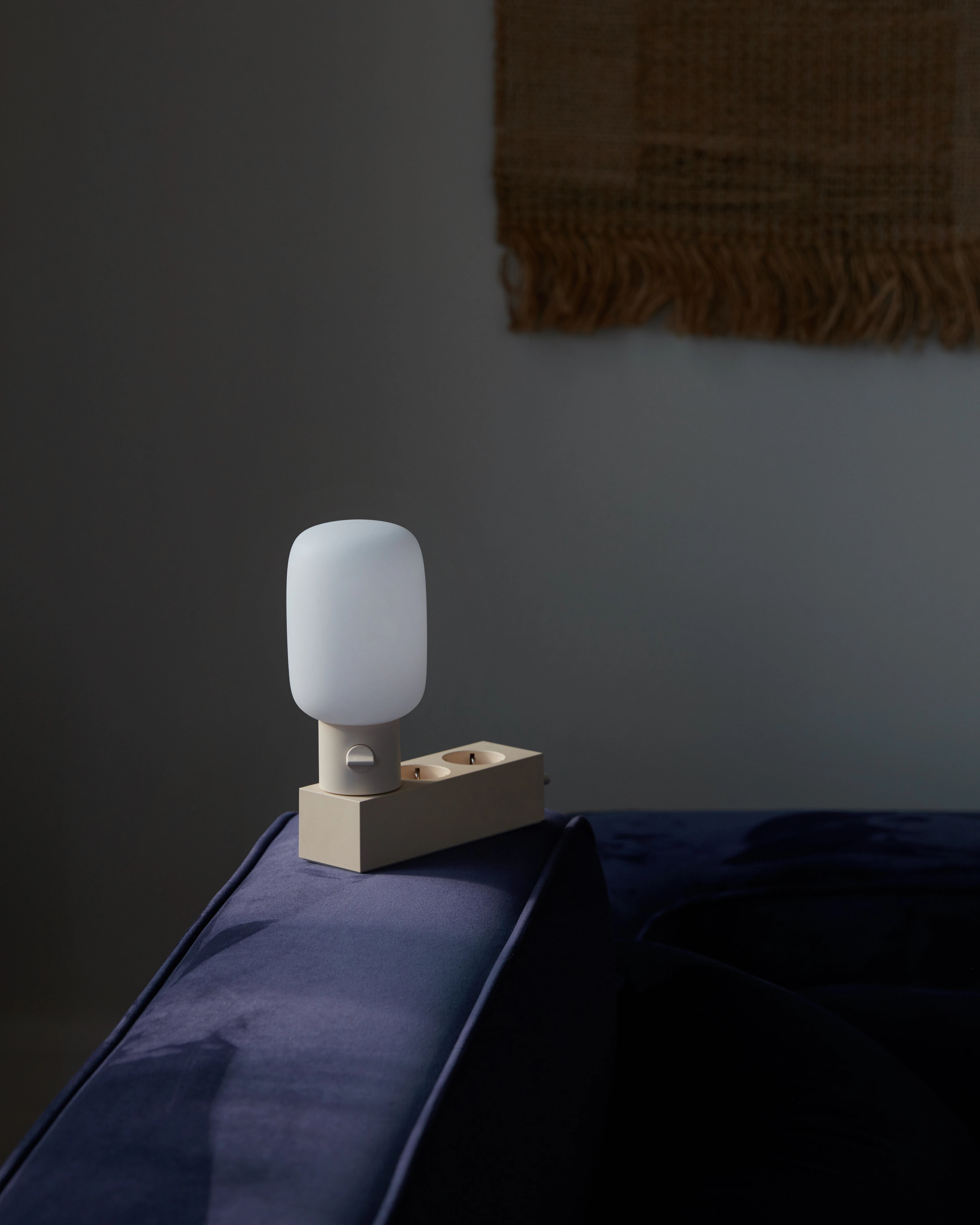 Pedestal Plug-in Lampa, pearl från Pedestal, bild 2