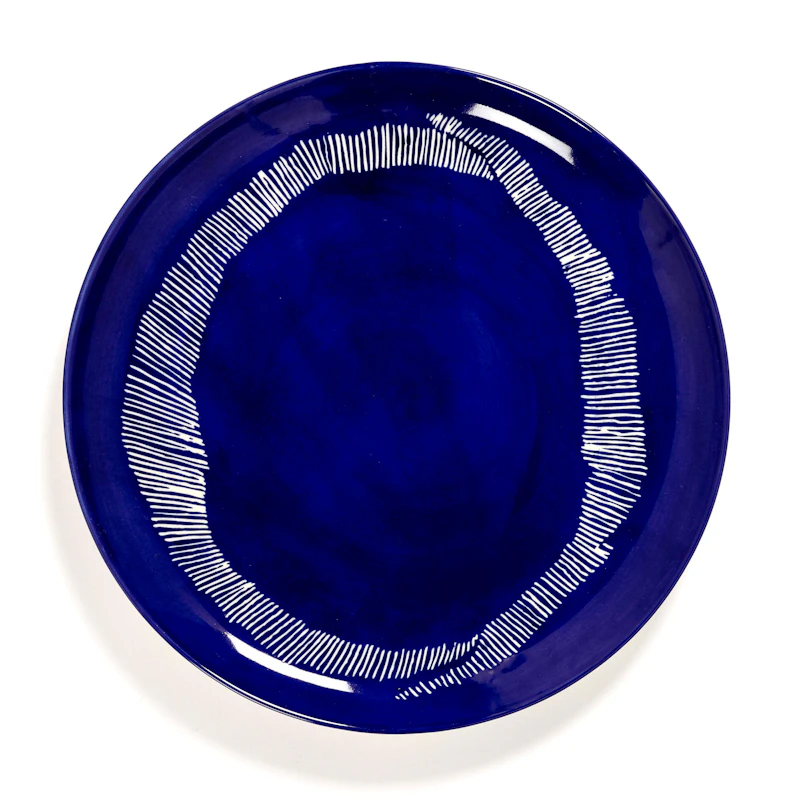 Feast Tallrik 26,5 cm, Mörkblå / Vit Randig