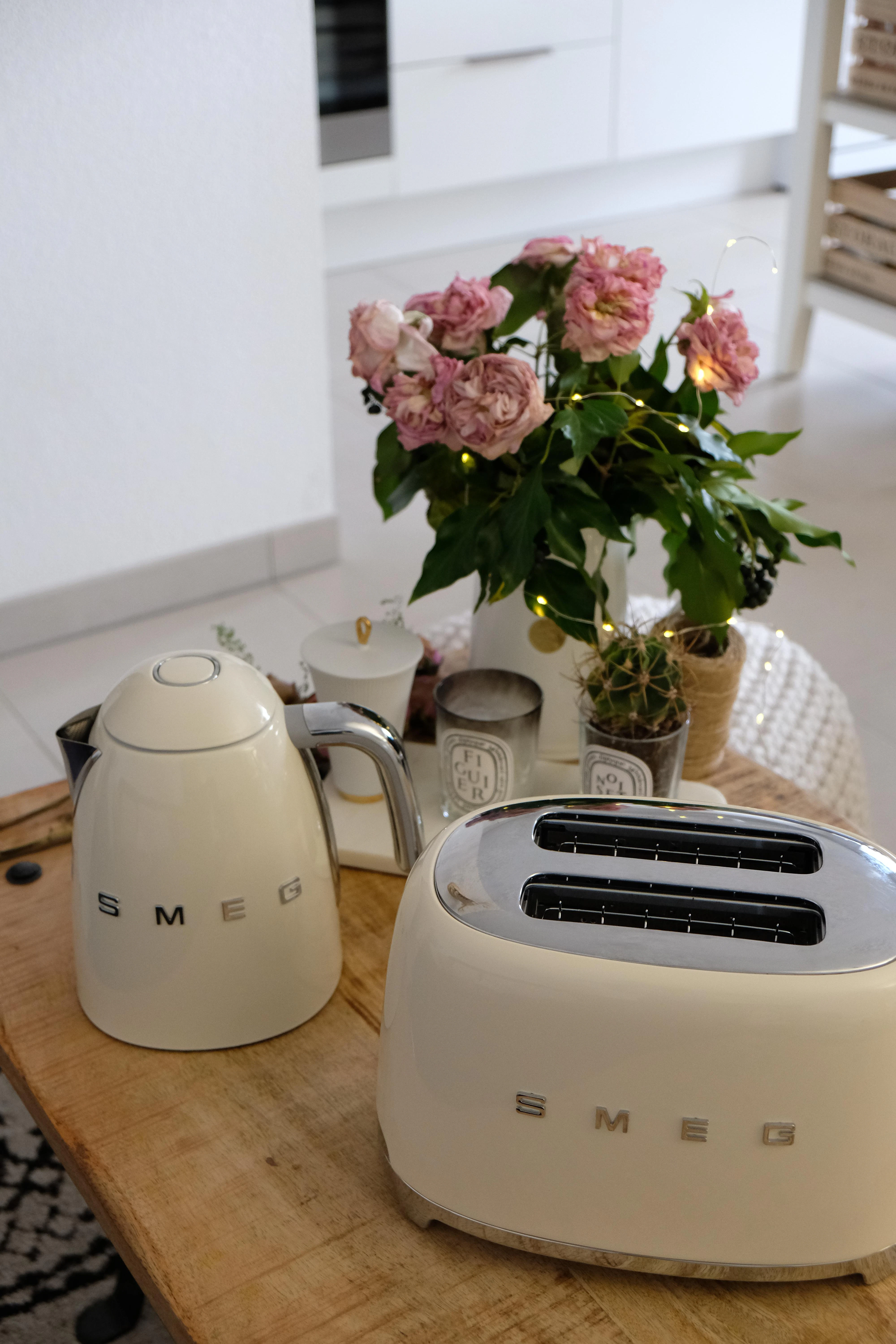 Smeg Frukostset Brödrost + Vattenkokare, creme från Smeg, bild 2
