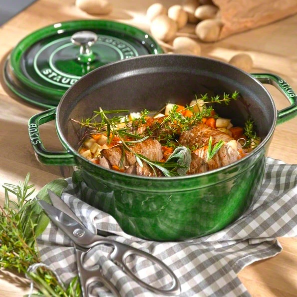 Staub Rund Gryta i 3,8 L, grön från Staub, bild 2