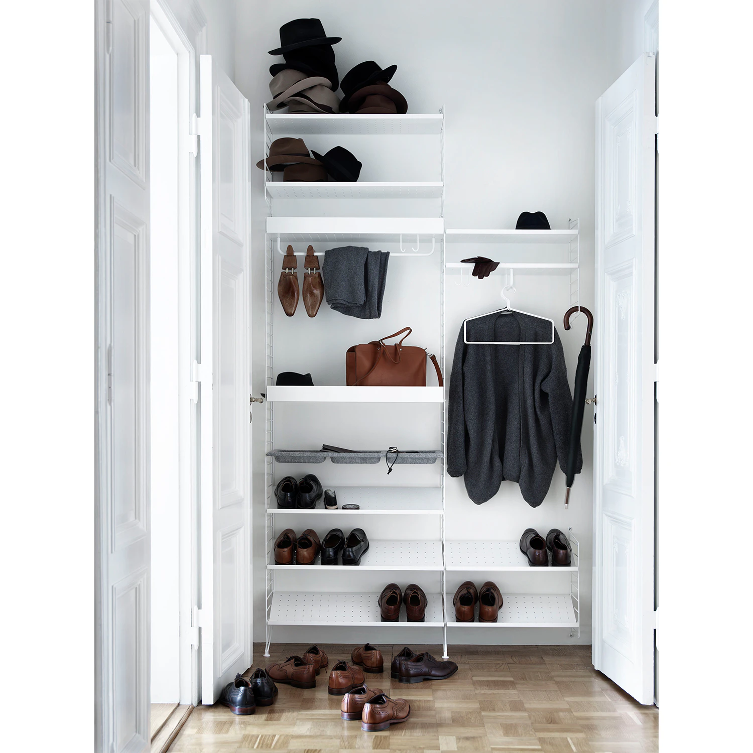 String Hyllplan Med Låg Kant Metall, vit från String, bild 2