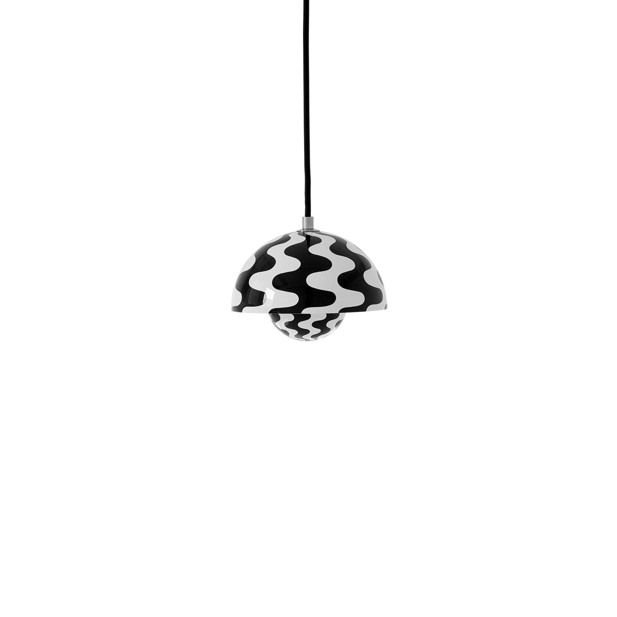 &Tradition Flowerpot Vp10 Pendel Black/white - Pendellampor Stål Svart