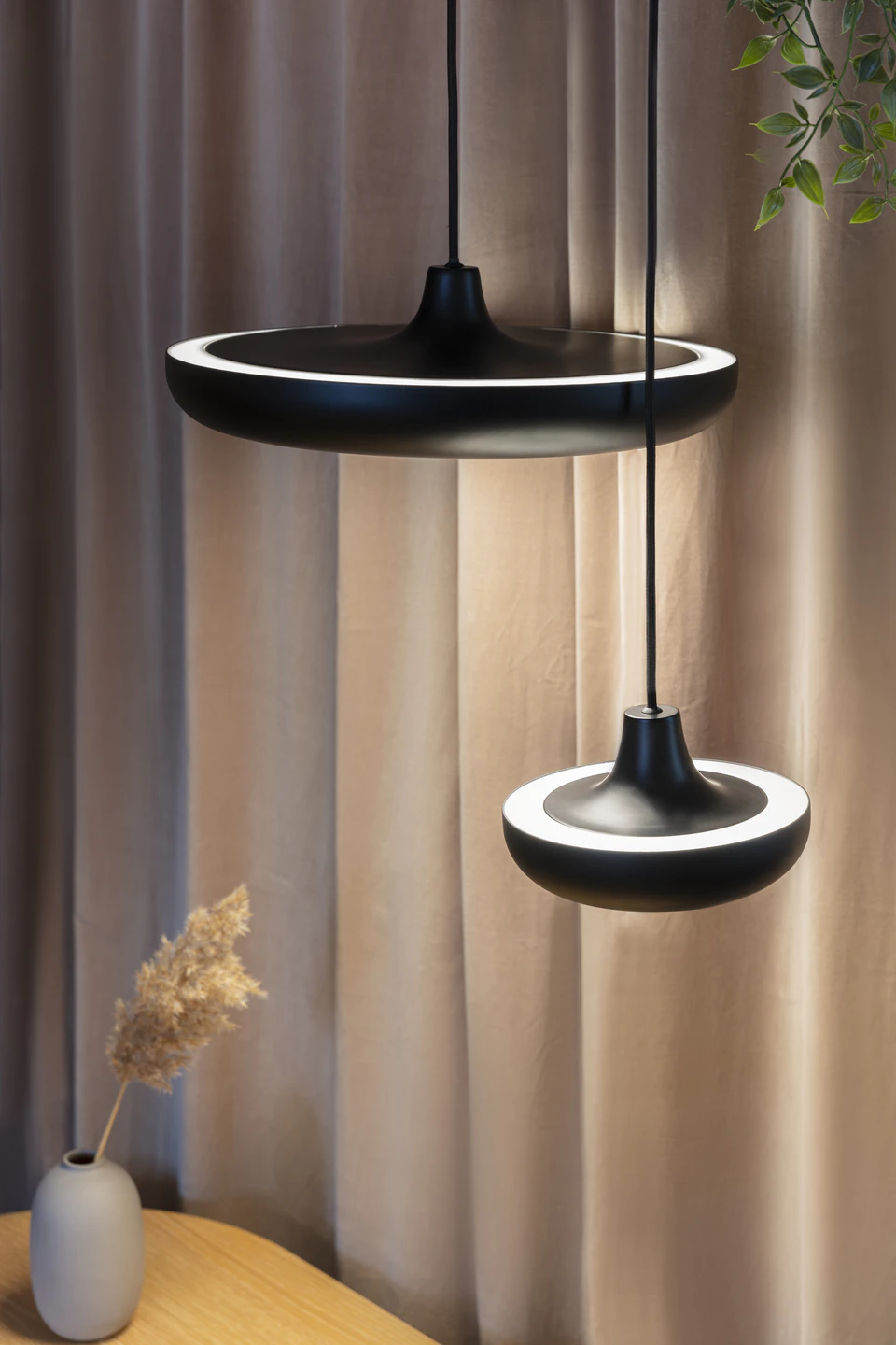 Umage Cassini Mini Pendel, svart från Umage, bild 3