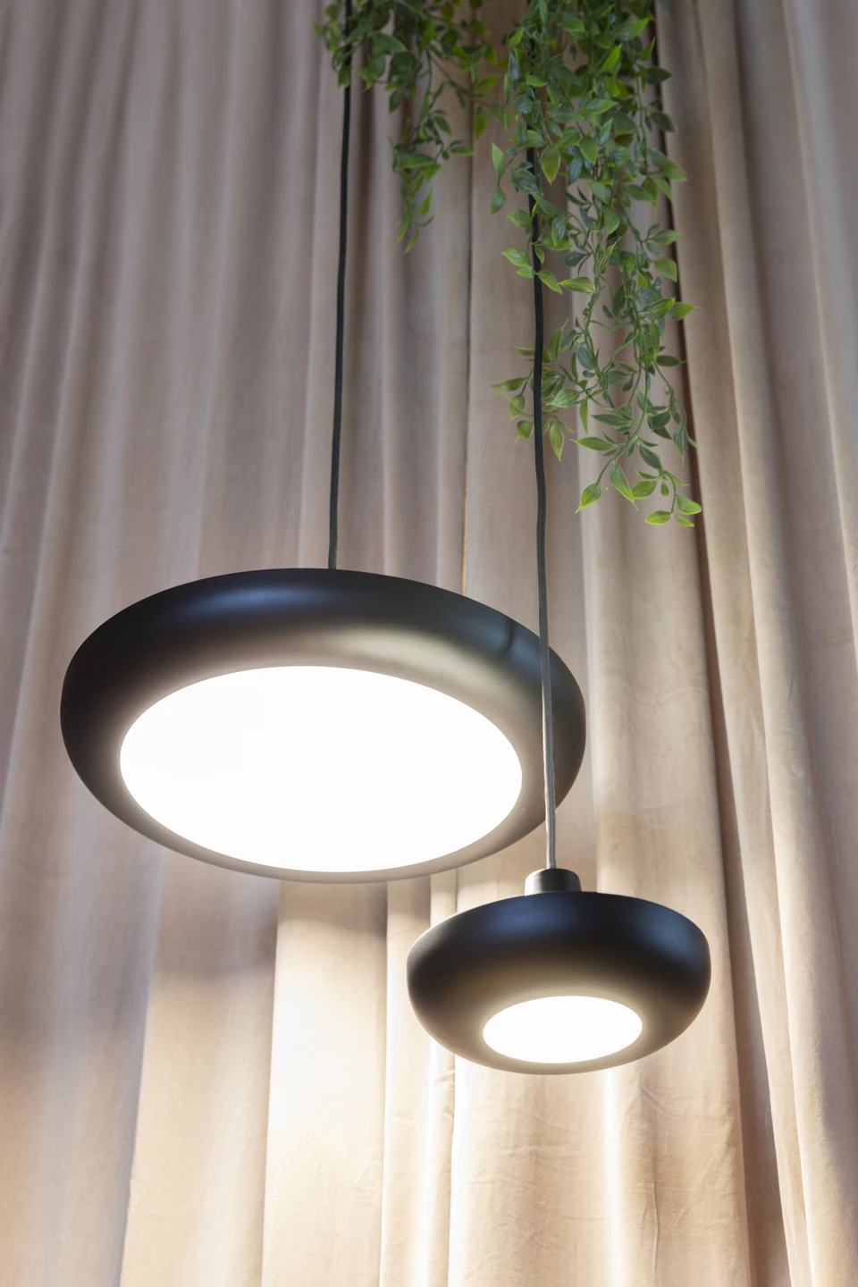 Umage Cassini Mini Pendel, svart från Umage, bild 6