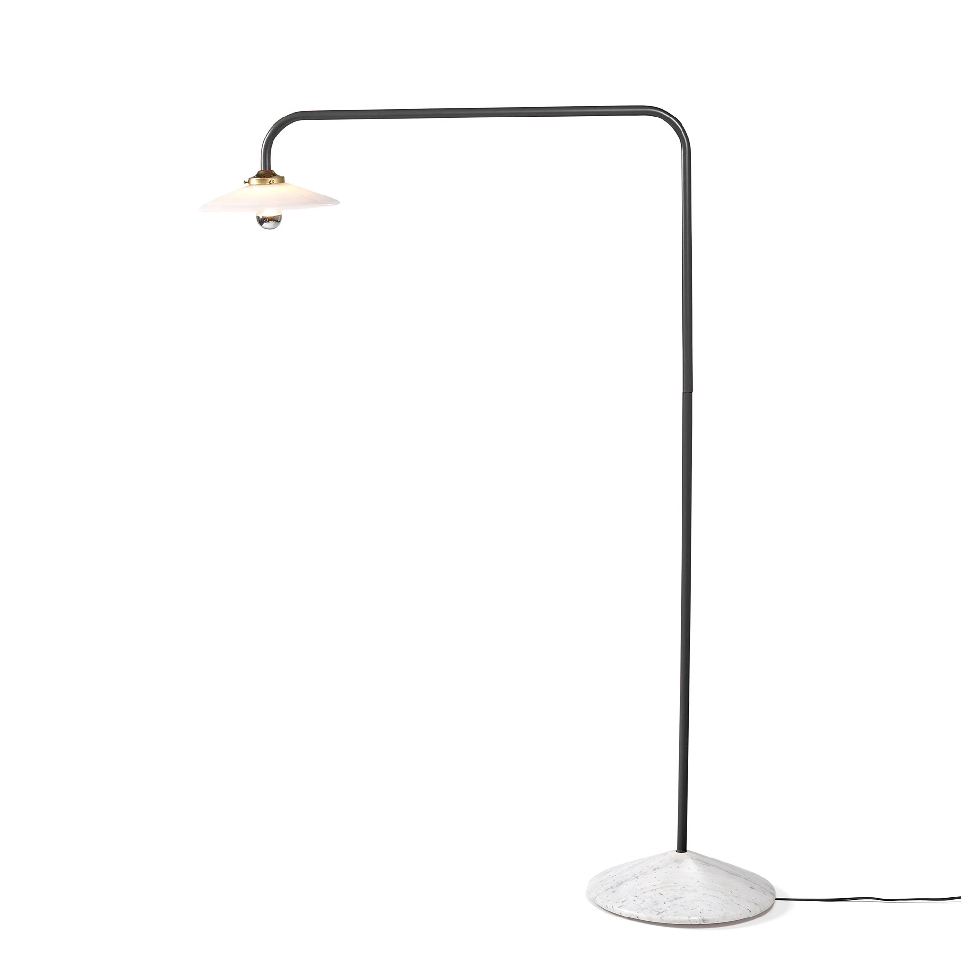Valerie Objects Golvlampa - Golvlampor St&aring;l Svart