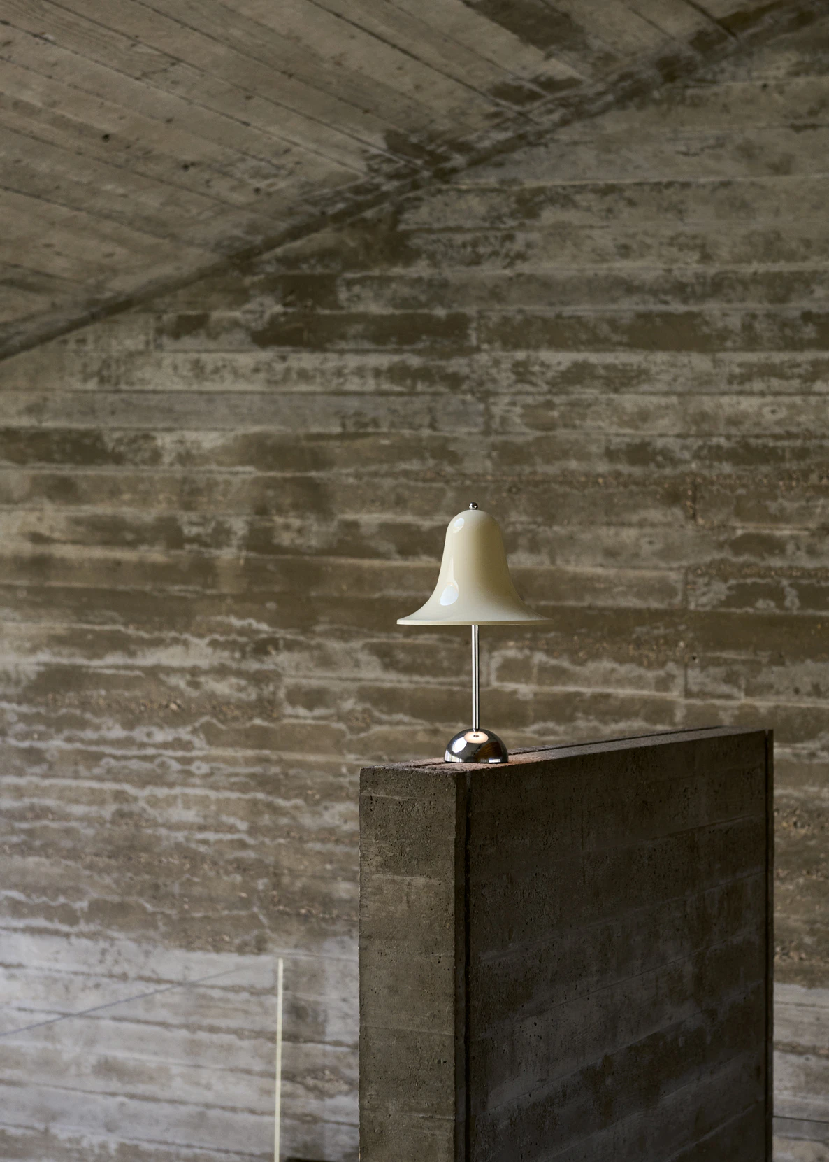 Verpan Pantop Bordslampa Portabel Ø18, gräddvit från Verpan, bild 5