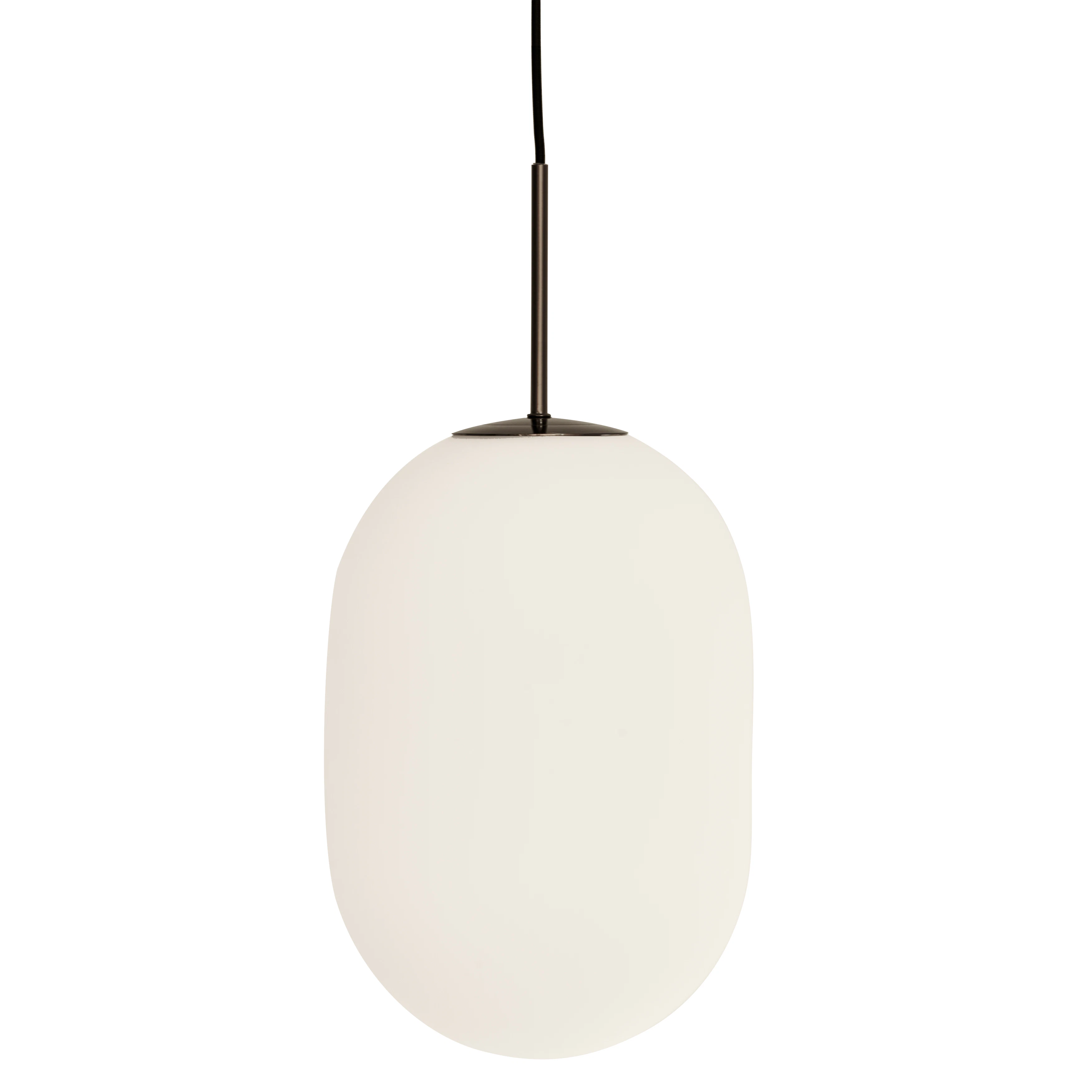 Watt & Veke Noor Pendel / Svart 35,5 Cm - Pendellampor Munblåst glas Opal
