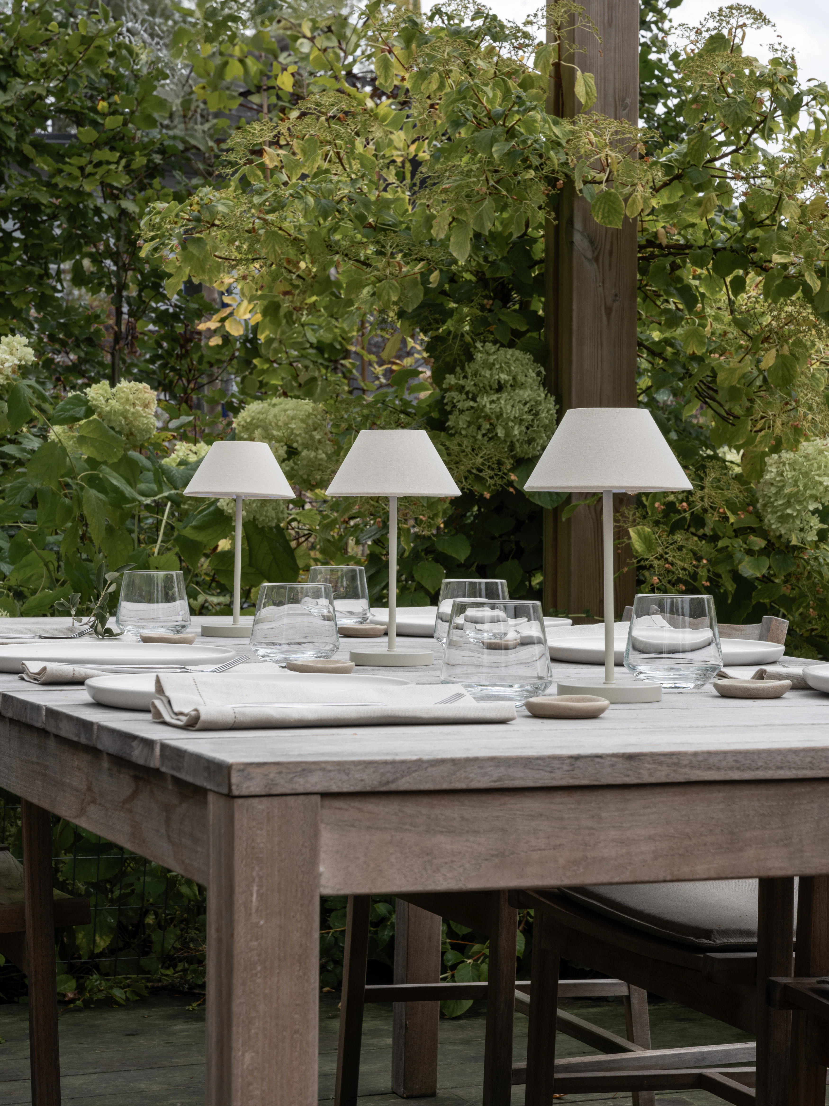 Watt & Veke Teya Bordslampa Portabel, off-white från Watt & Veke, bild 2