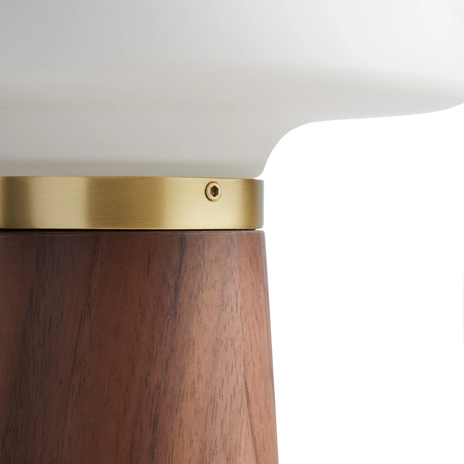 Woud Nova Bordslampa, valnöt från Woud, bild 4